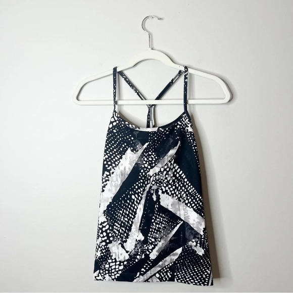 Lululemon Power Y Luon Tank Top in Static Mist - Picture 3 of 8